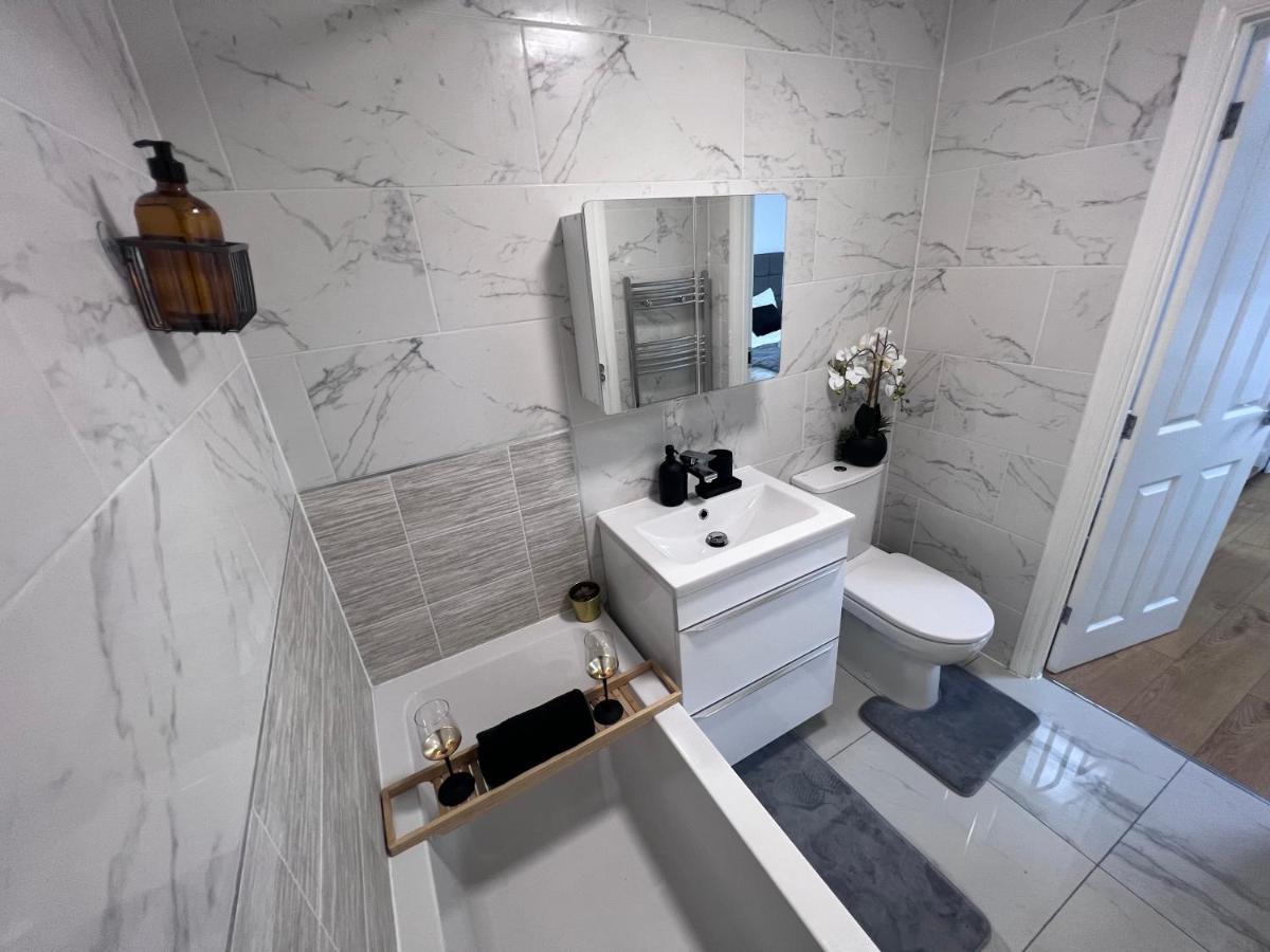 Luxury Birmingham City Centre Palace Bagian luar foto